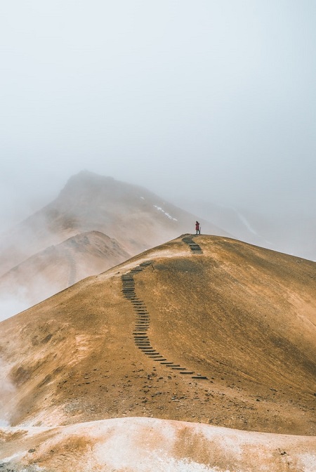 Foggy Mountain path photo by Alexander Milo on Unsplash